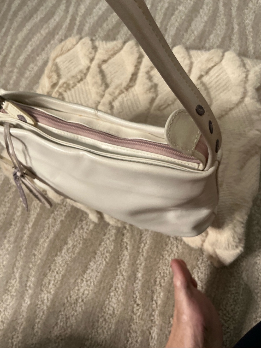 Radley London Ivory Soft Leather Shoulder Bag/Scottie Dog Charm/Small Hobo Purse - Picture 5 of 14